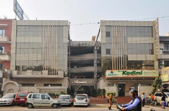 Aman Deluxe Hotel New Delhi Exterior photo
