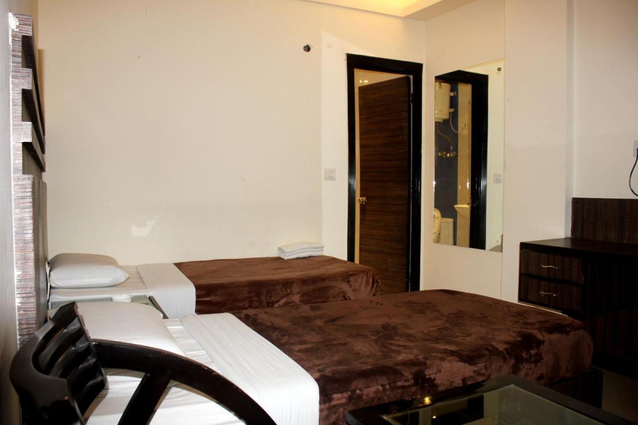 Aman Deluxe Hotel New Delhi Exterior photo